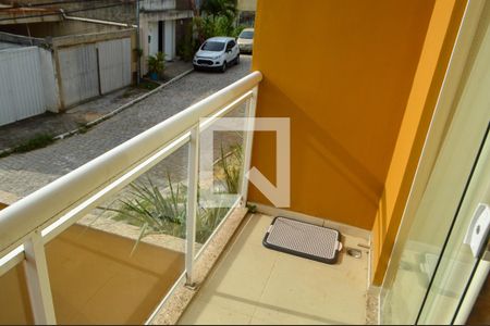 Casa de condomínio à venda com 21m², 3 quartos e 3 vagas Casa de condomínio à venda com 21m², 3 quartos e 3 vagasVaranda da Suíte 2