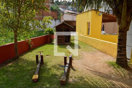 Casa de condomínio à venda com 21m², 3 quartos e 3 vagas Casa de condomínio à venda com 21m², 3 quartos e 3 vagasÁrea comum - Playground