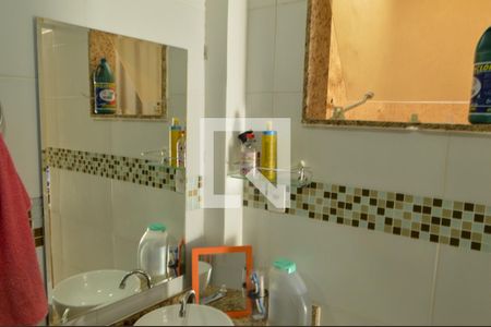 Casa de condomínio à venda com 21m², 3 quartos e 3 vagas Casa de condomínio à venda com 21m², 3 quartos e 3 vagasBanheiro da Suíte 3