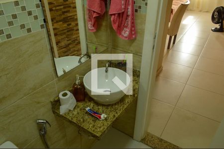 Casa de condomínio à venda com 21m², 3 quartos e 3 vagas Casa de condomínio à venda com 21m², 3 quartos e 3 vagasLavabo