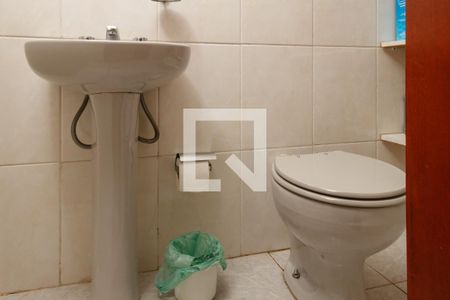 Casa à venda com 262m², 4 quartos e 5 vagas Casa à venda com 262m², 4 quartos e 5 vagasLavabo