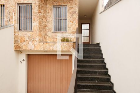Casa à venda com 262m², 4 quartos e 5 vagas Casa à venda com 262m², 4 quartos e 5 vagasFachada