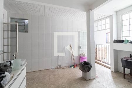 Casa à venda com 215m², 3 quartos e 3 vagas Casa à venda com 215m², 3 quartos e 3 vagasÁrea de serviço