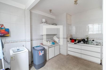Casa à venda com 215m², 3 quartos e 3 vagas Casa à venda com 215m², 3 quartos e 3 vagasCozinha