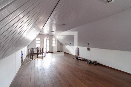 Casa à venda com 215m², 3 quartos e 3 vagas Casa à venda com 215m², 3 quartos e 3 vagasSala 2