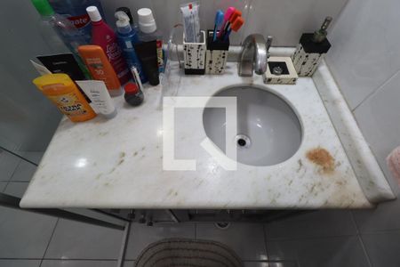 Casa à venda com 88m², 2 quartos e 2 vagasBanheiro da Suíte 1