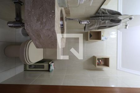 Casa à venda com 88m², 2 quartos e 2 vagasLavabo