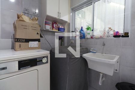 Casa à venda com 88m², 2 quartos e 2 vagasLavanderia