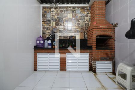 Casa à venda com 88m², 2 quartos e 2 vagasLavanderia