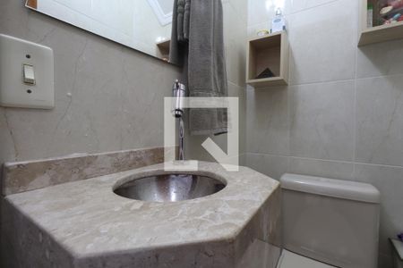 Casa à venda com 88m², 2 quartos e 2 vagasLavabo