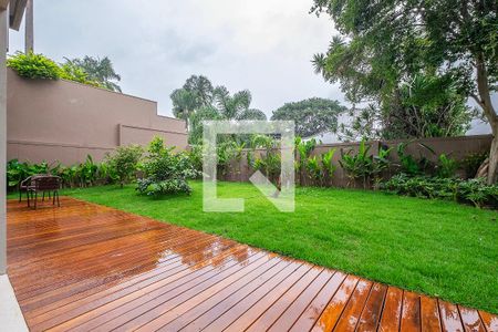Casa à venda com 370m², 4 quartos e 4 vagasQuintal