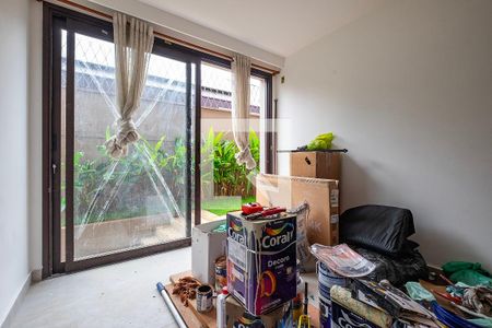 Casa à venda com 370m², 4 quartos e 4 vagasEscritório