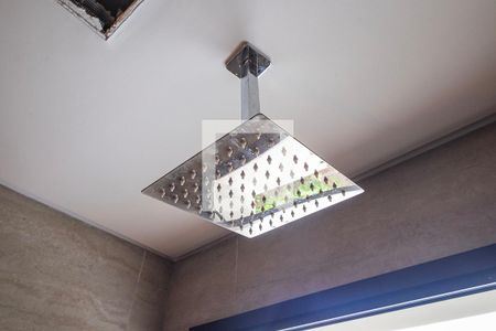 Casa à venda com 370m², 4 quartos e 4 vagasSuíte 1 - Banheiro