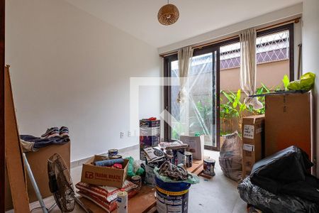 Casa à venda com 370m², 4 quartos e 4 vagasEscritório