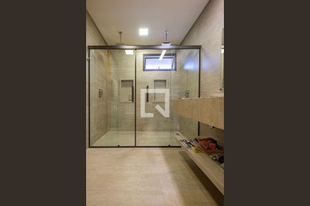 Casa à venda com 370m², 4 quartos e 4 vagasSuíte 3 - Banheiro