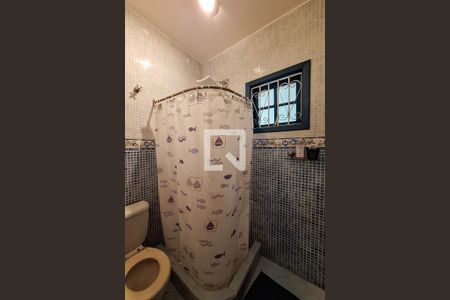Casa à venda com 200m², 4 quartos e 2 vagas Casa à venda com 200m², 4 quartos e 2 vagasBanheiro Social