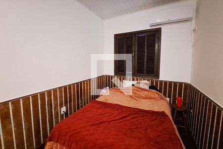 Casa à venda com 200m², 4 quartos e 2 vagas Casa à venda com 200m², 4 quartos e 2 vagasSuíte
