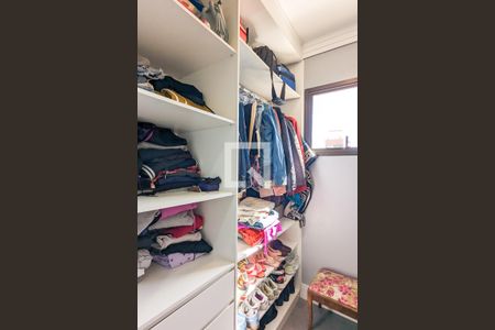 Apartamento à venda com 208m², 3 quartos e 2 vagasCloset da suíte 2