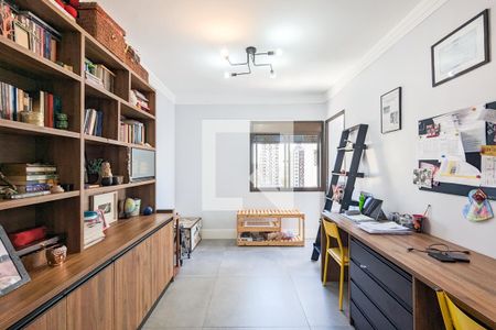 Apartamento à venda com 208m², 3 quartos e 2 vagasSaleta