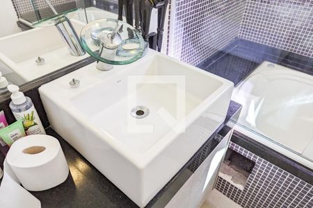 Apartamento à venda com 208m², 3 quartos e 2 vagasBanheiro da suíte 1