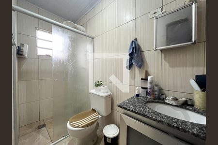 Casa à venda com 127m², 4 quartos e 1 vaga Casa à venda com 127m², 4 quartos e 1 vagaBanheiro 2
