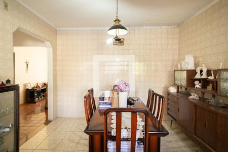 Casa à venda com 255m², 3 quartos e 3 vagas Casa à venda com 255m², 3 quartos e 3 vagasCopa