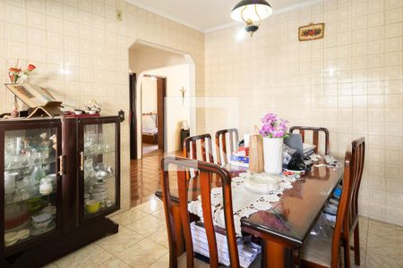 Casa à venda com 255m², 3 quartos e 3 vagas Casa à venda com 255m², 3 quartos e 3 vagasCopa