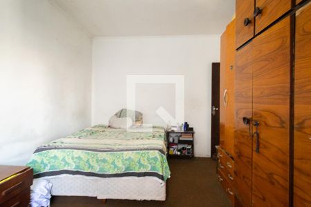 Casa à venda com 255m², 3 quartos e 3 vagas Casa à venda com 255m², 3 quartos e 3 vagasQuarto 2