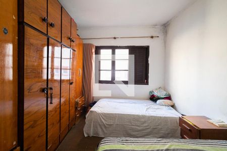 Casa à venda com 255m², 3 quartos e 3 vagas Casa à venda com 255m², 3 quartos e 3 vagasQuarto 2