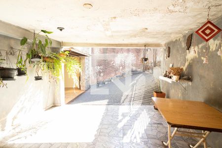 Casa à venda com 255m², 3 quartos e 3 vagas Casa à venda com 255m², 3 quartos e 3 vagasGaragem