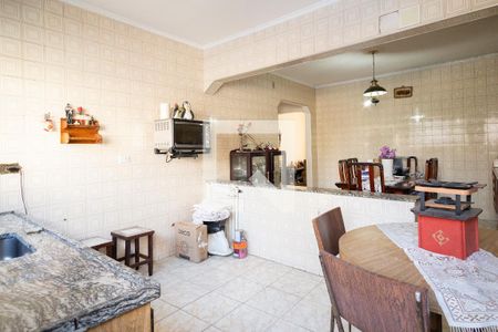 Casa à venda com 255m², 3 quartos e 3 vagas Casa à venda com 255m², 3 quartos e 3 vagasCozinha