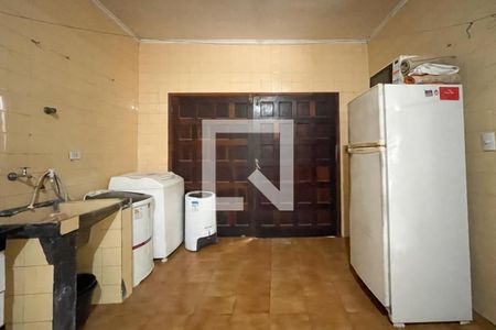 Casa à venda com 255m², 3 quartos e 3 vagas Casa à venda com 255m², 3 quartos e 3 vagasÁrea de Serviço