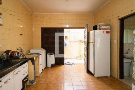 Casa à venda com 255m², 3 quartos e 3 vagas Casa à venda com 255m², 3 quartos e 3 vagasCozinha 2