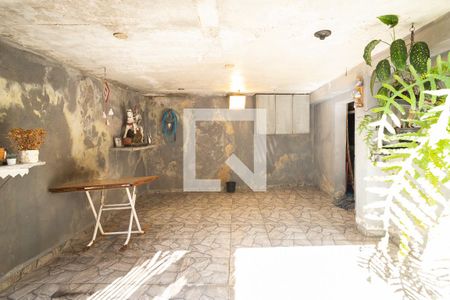 Casa à venda com 255m², 3 quartos e 3 vagas Casa à venda com 255m², 3 quartos e 3 vagasGaragem