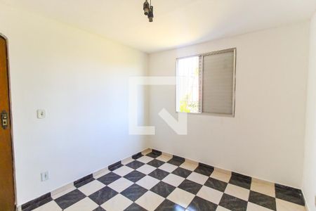 Quarto 2 de apartamento para alugar com 2 quartos, 48m² em Itaquera, São Paulo