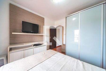 Casa à venda com 380m², 3 quartos e 6 vagas Casa à venda com 380m², 3 quartos e 6 vagasQuarto 1