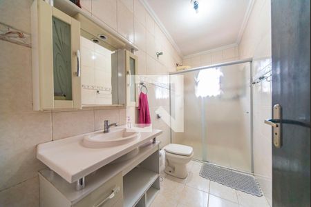 Casa à venda com 380m², 3 quartos e 6 vagas Casa à venda com 380m², 3 quartos e 6 vagasBanheiro do Quarto 1