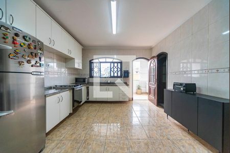 Casa à venda com 380m², 3 quartos e 6 vagas Casa à venda com 380m², 3 quartos e 6 vagasCozinha