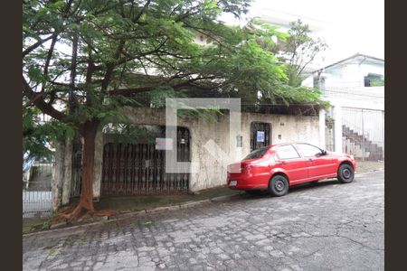 Casa à venda com 302m², 4 quartos e 4 vagasFachada