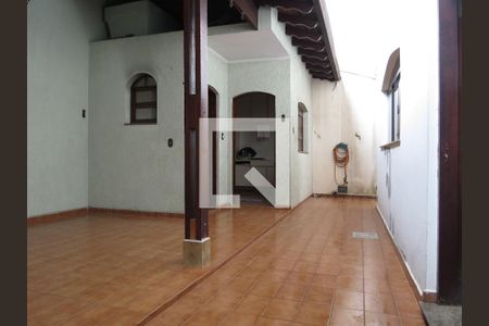 Casa à venda com 302m², 4 quartos e 4 vagasQuintal