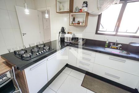 Apartamento à venda com 150m², 3 quartos e 2 vagas Apartamento à venda com 150m², 3 quartos e 2 vagasPia e cooktop