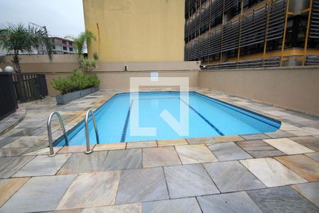 Apartamento à venda com 37m², 1 quarto e 1 vaga Apartamento à venda com 37m², 1 quarto e 1 vagaÁrea comum - Piscina