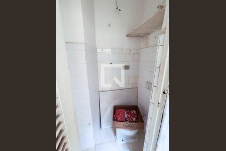 Apartamento à venda com 60m², 3 quartos e sem vaga Apartamento à venda com 60m², 3 quartos e sem vagaBanheiro de serviço