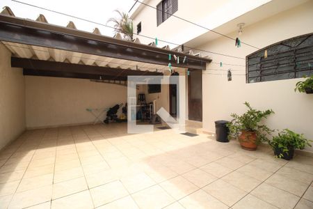 Casa à venda com 202m², 4 quartos e 5 vagasQuintal e garagem