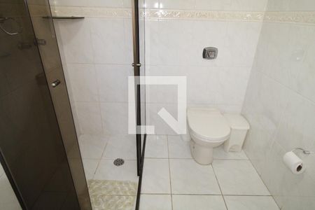 Casa à venda com 202m², 4 quartos e 5 vagasBanheiro da Suíte 2
