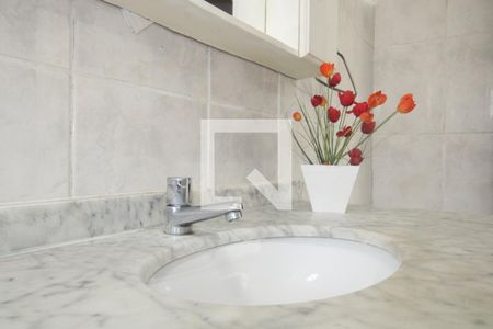 Casa à venda com 202m², 4 quartos e 5 vagasBanheiro 