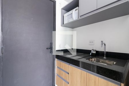 Cozinha de kitnet/studio para alugar com 1 quarto, 22m² em Indianópolis, São Paulo