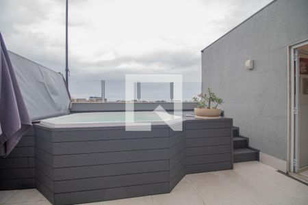 Apartamento à venda com 160m², 5 quartos e 2 vagas Apartamento à venda com 160m², 5 quartos e 2 vagasPiscina