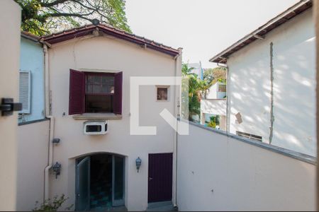 Casa à venda com 350m², 3 quartos e 2 vagas Casa à venda com 350m², 3 quartos e 2 vagasVista da Suíte