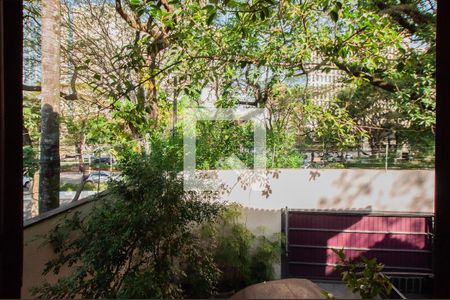 Casa à venda com 350m², 3 quartos e 2 vagas Casa à venda com 350m², 3 quartos e 2 vagasVista do Quarto 1